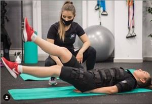 Tuta da allenamento EMS wireless per emozione